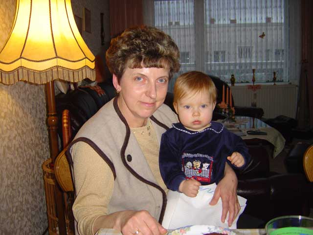 Anna und Oma Rosi